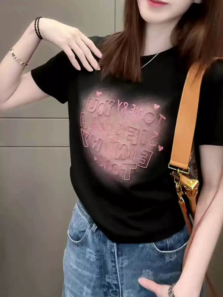 Çiyinsiz Dizaynlı Böyük Ölçülü Qadın Qısa Qollu Köynək, 2026-cı ilin Yayı üçün Ən Yaxşı Məhsul, Dəbli, Arıqladıcı, Qəşəng Top, Gənc və Trend