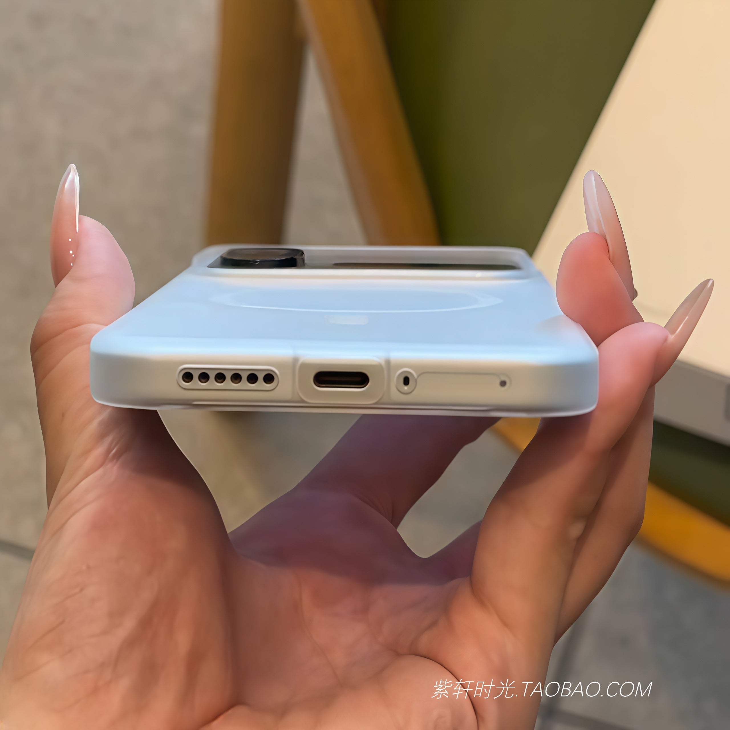 Buz tutqun şaxtalı ağ Magsafe maqnit doldurma Xiaomi 17pro mobil telefon qutusu K90Max çamadan nümunəsi 15 ızgara büzməli 14 sərt 13Ultra Redmi K80 barmaq izinə və kirə davamlıdır