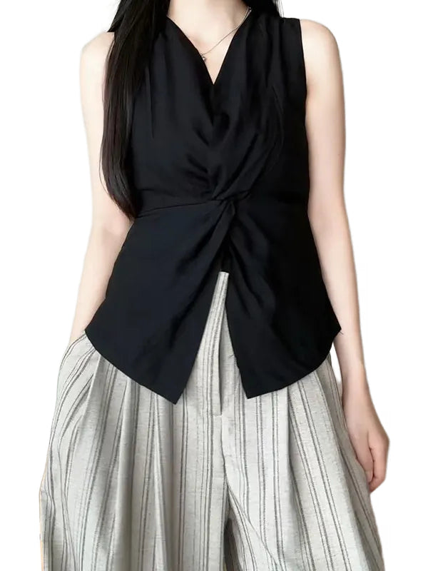 Qadınlar üçün böyük ölçülü qara V-yaxalı qolsuz köynək, 2026-cı ilin yayı üçün yeni model, dizayna uyğun bel hissəli, incəldən köynək.