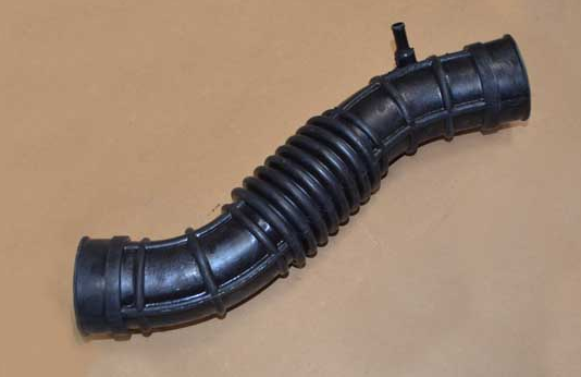 Suitable for Chery Fengyun 2 inlet hose, Fengyun 2 engine air filter inlet pipe rubber hose