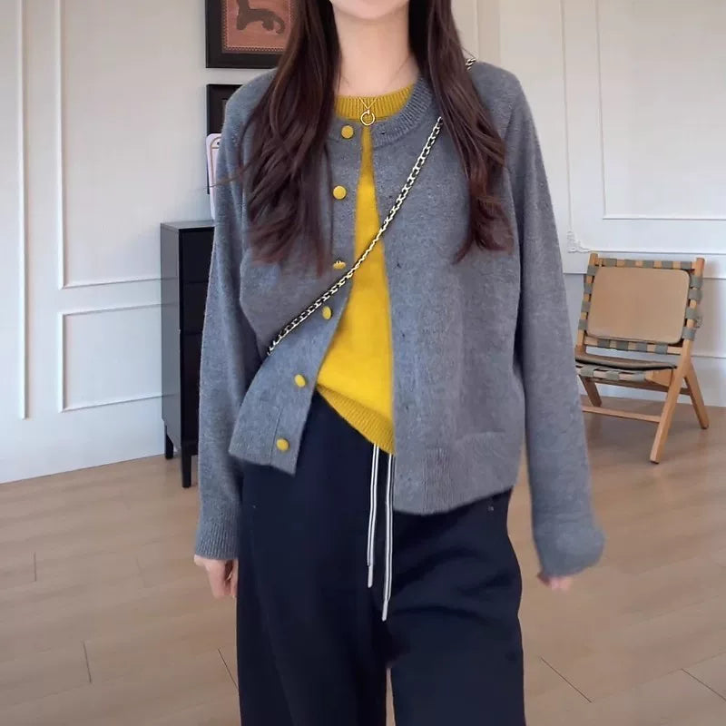 Korean style color-blocked faux two-piece knit women's cardigan, new fall style, oversized, button-up, slimming, loose sweater top.