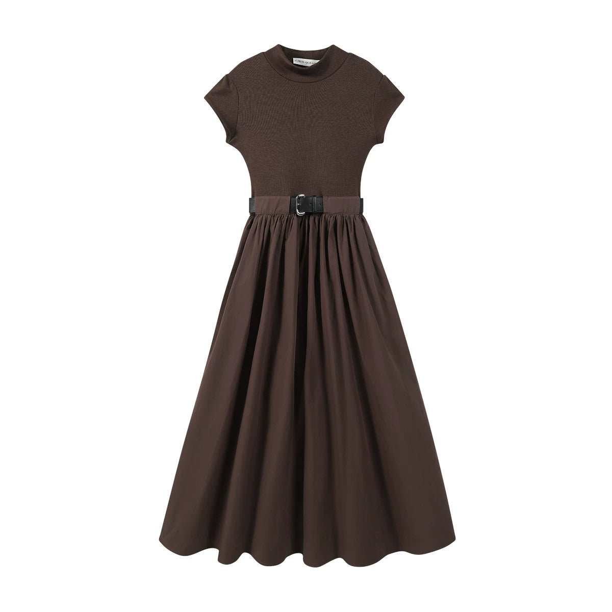 Cholisa-nın zərif Hepburn üslubunda toxunmuş yamaqlı don, hündür yaxa və uyğun siluetə malik olmaqla, erkən yaz üçün zəriflik hissi yaradır.