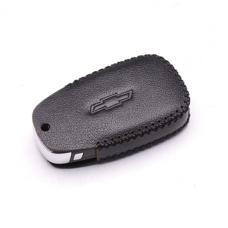 Chevrolet Orlando key cover, 2022 Trax key case, genuine leather car key ring for men, two buttons.