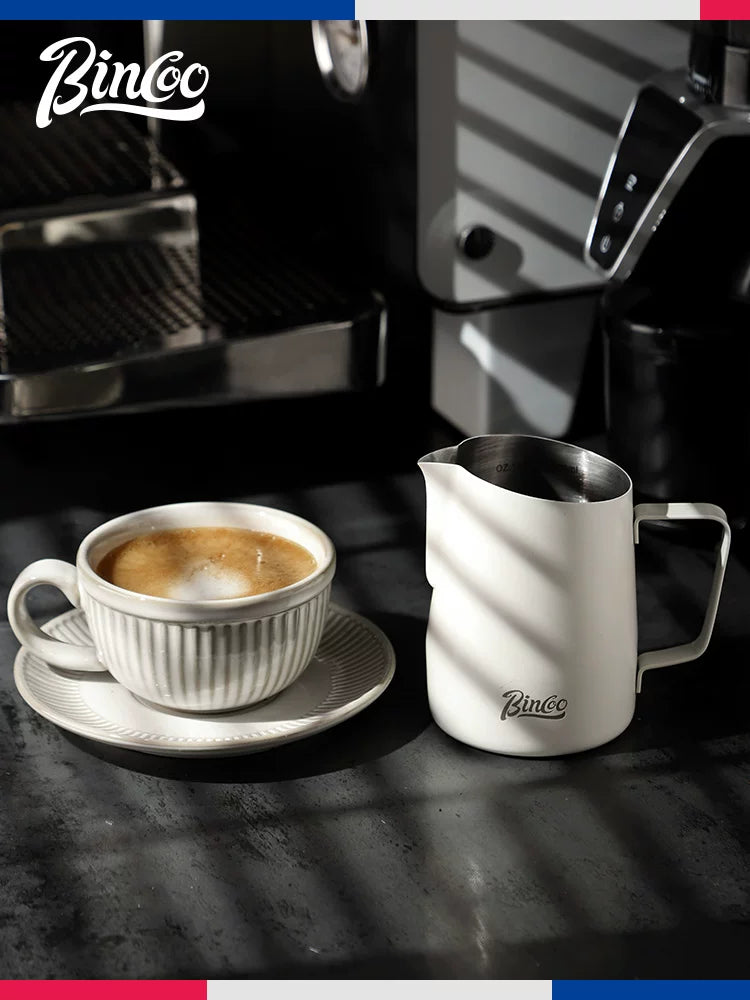 bincoo latte art çəllək İtalyan paslanmayan poladdan hazırlanmış süd köpüyü stəkan sivri ağızlı süd çəllək latte sənət qabı professional qəhvə latte sənət stəkanı