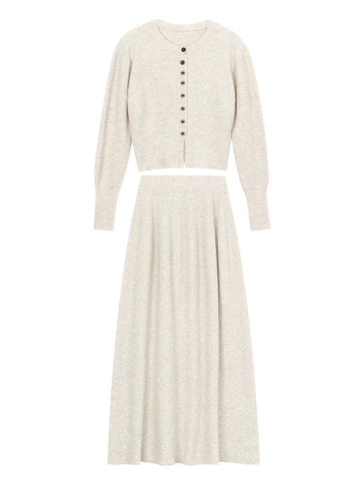 Payız və qış üçün mükəmməl olan şık Koreya üslublu uzun ətəklər və midi ətəklər, erkən yaz üçün isə tam geyimlər - 2026-cı ilin yeni qadın modelləri.