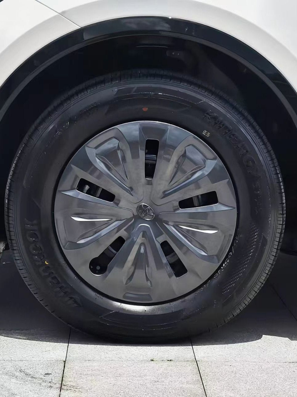 Toyota BZ3 avtomobilinin 16 düymlük təkər qapağı modifikasiyası, plastik dekorativ örtük, polad halqa, xüsusi təkər qapağı, qoruyucu qabıq üçün uyğundur.