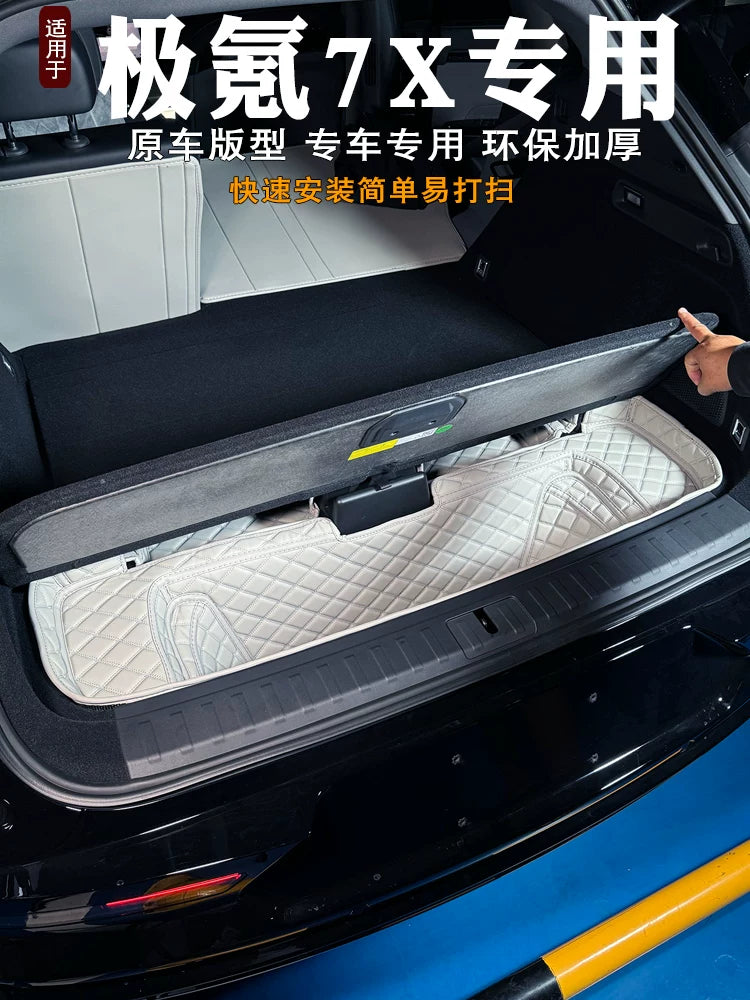 26 Extreme Krypton 7X luggage/storage mat modified with decorative base, lower storage compartment, storage compartment and waterproof storage box.