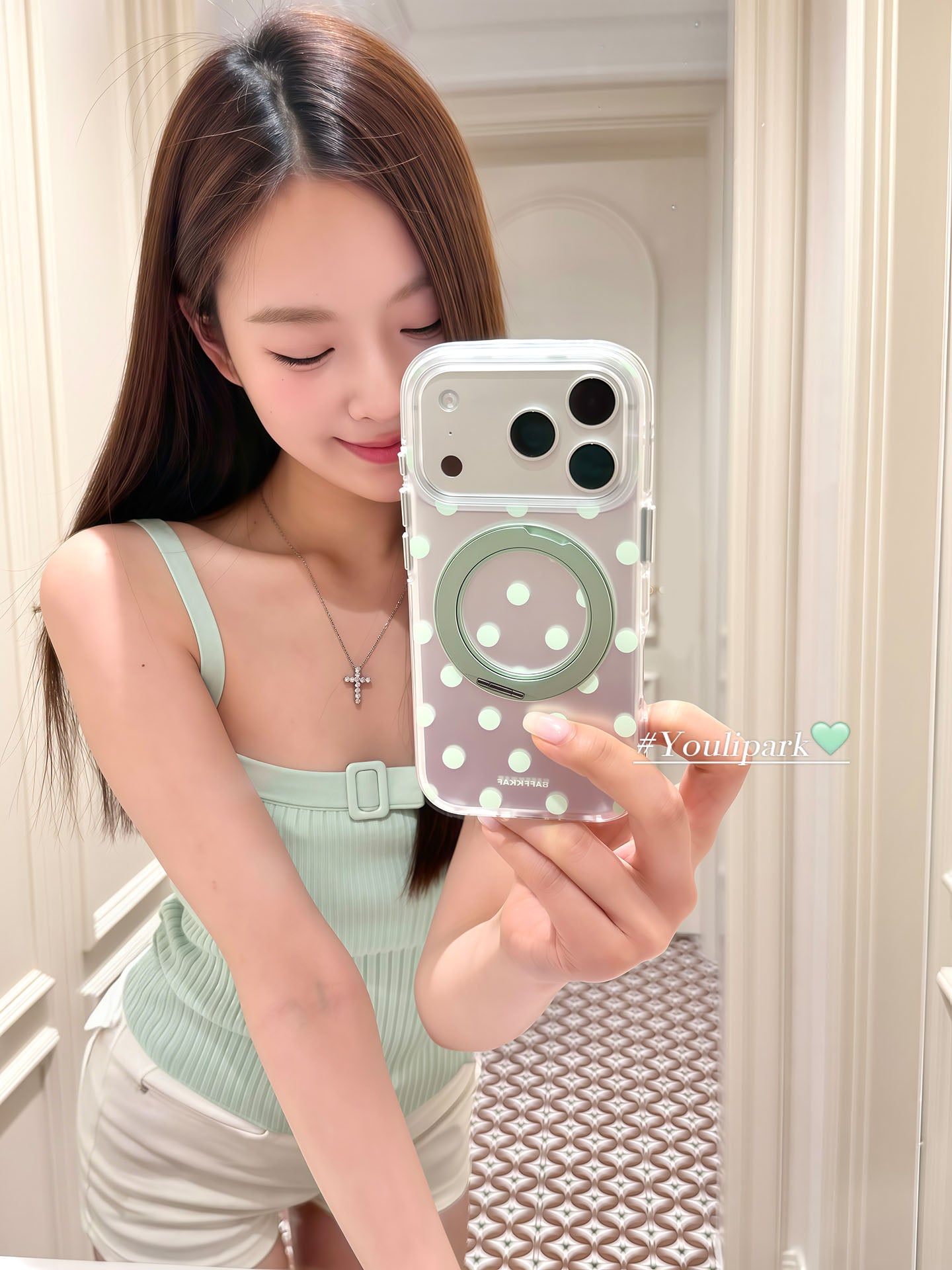Yuri Park ins Koreya nanə yaşıl ləkəli fırlanan maqnit stend 17 17pro Apple 17ProMax mobil telefon qutusu iPhone16 hər şey daxil 14 yeni 16Promax qadınlar üçün qoruyucu örtük