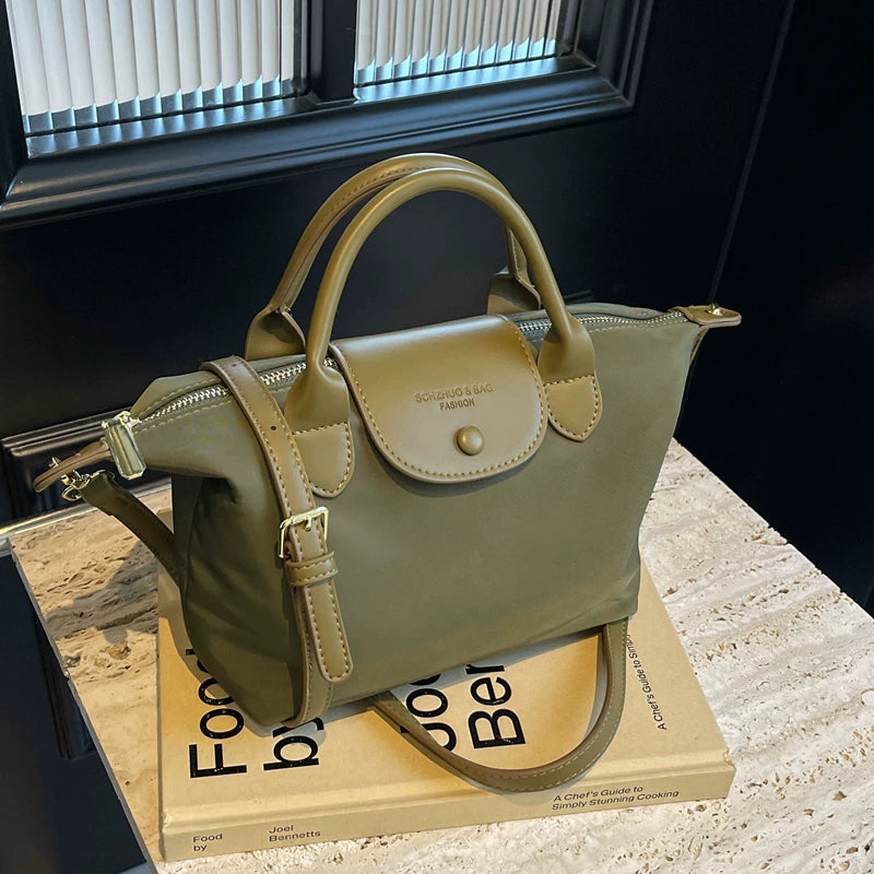 Luxury daily high-end women's bag, 2025 new style, lightweight nylon dumpling bag, cross-body bag for going to work