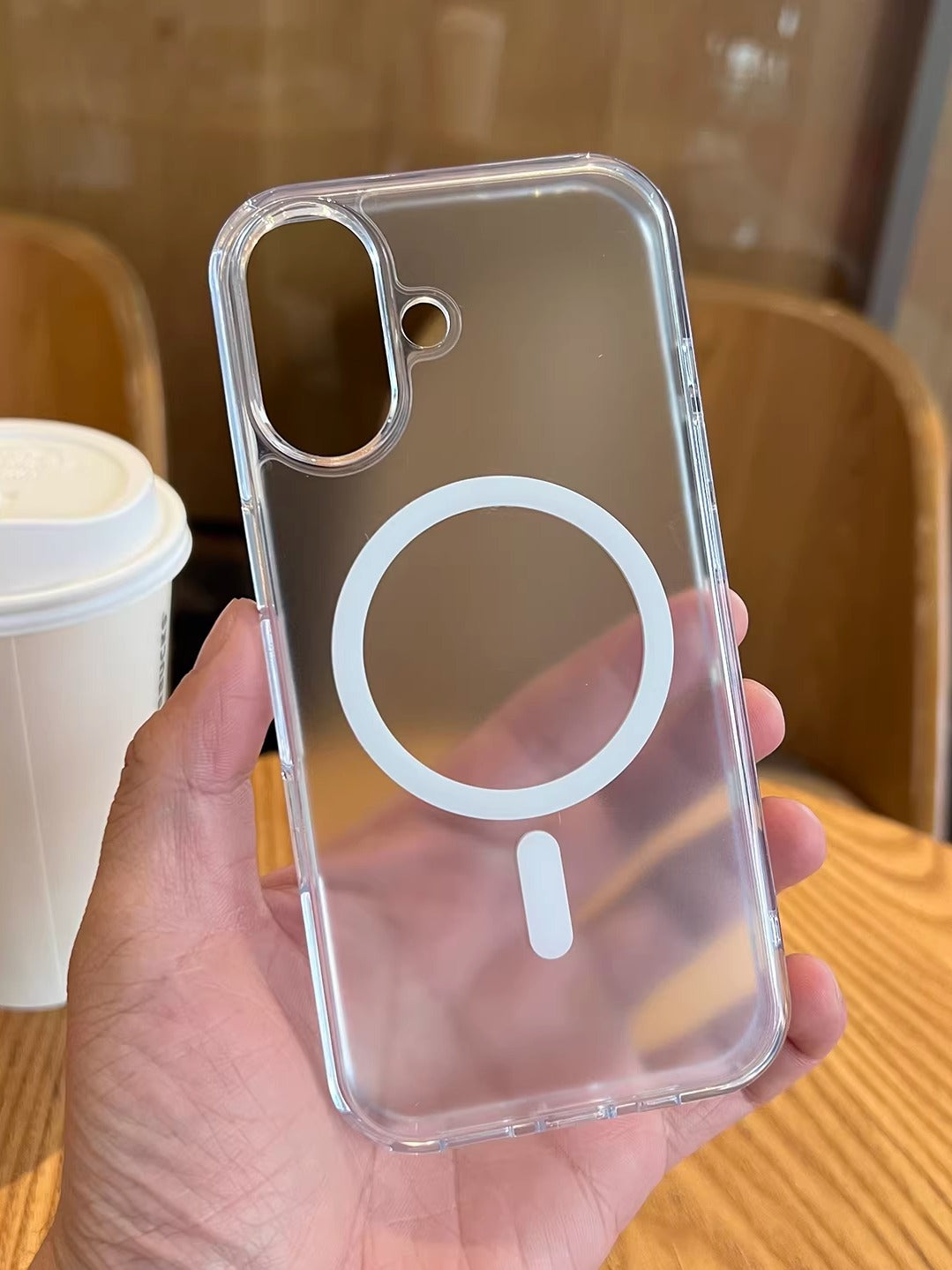 Ai kamera düyməsi hər şey daxil olmaqla Apple 17 mobil telefon qutusu iPhone17promax maqnit doldurma yumşaq rezin qoruyucu örtük 16ProMax düşməyə qarşı 15Pro sadə şaxtalı şəffaf lent dəliyi