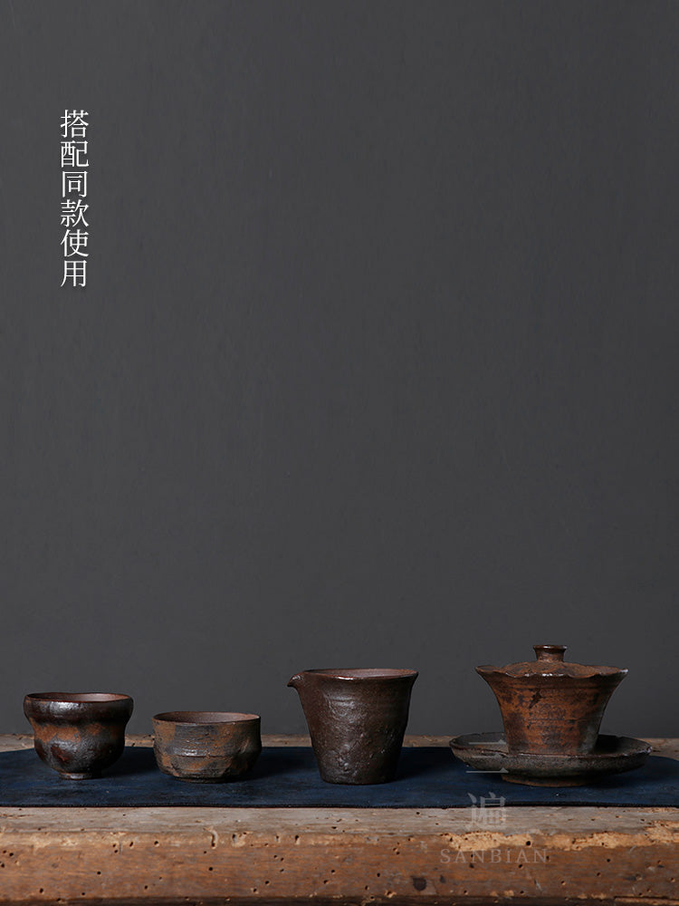 Üç dəfə əl ilə sıxılmış balqabaq çayı stəkanı Jingdezhen Wabi-sabi kvadrat stəkan Şino qabı çay fincanı yaradıcı daşdan hazırlanmış çay dəsti tək stəkan
