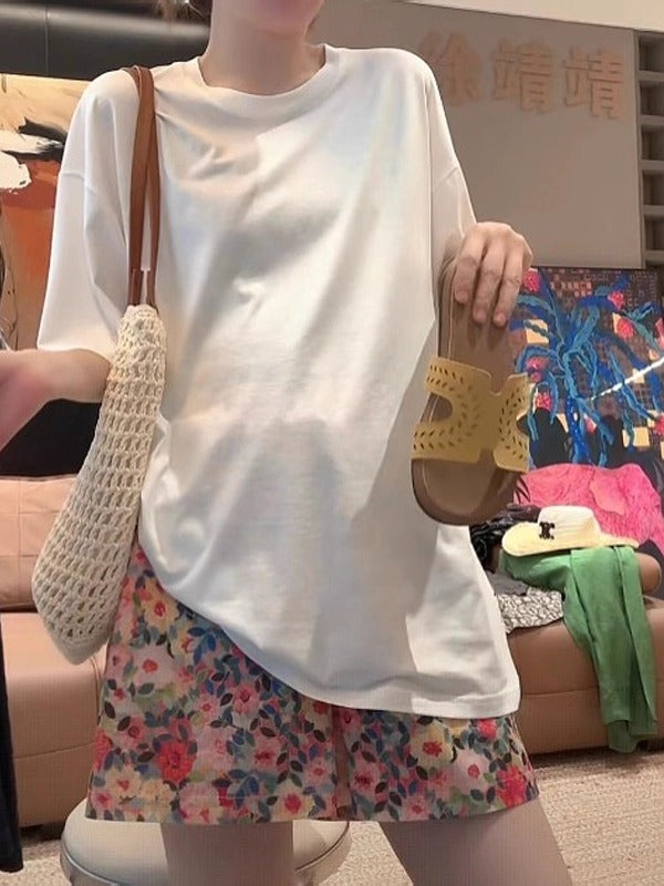 Qadınlar üçün dəbli çiçək naxışlı şortlar, böyük ölçüdə, arıqladıcı dizaynda, şık və çoxfunksiyalı, yay üçün geniş A-xətti enli şalvar.