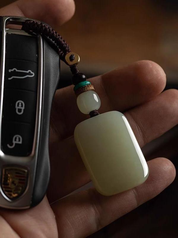 Orijinal təbii Hetian jade daşı, orijinal məhsul, sülh və təhlükəsizlik asqısı, avtomobil açarları üçün yüksək keyfiyyətli jade asqısı, kişilər və qadınlar üçün açar tilsimidir.