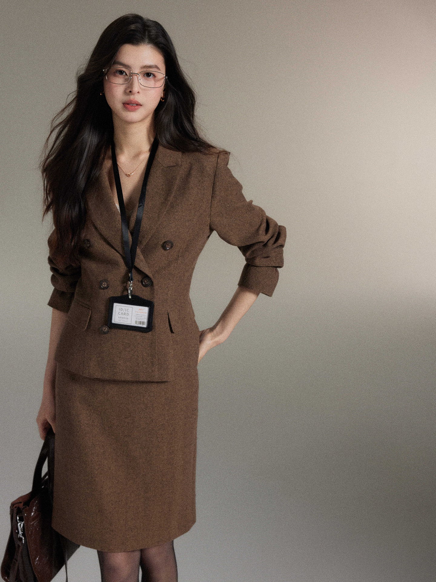 Eryang Design [Muyu] Şəhər içi üslubunda retro üslublu açıq işgüzar yun blazer + ətək dəsti