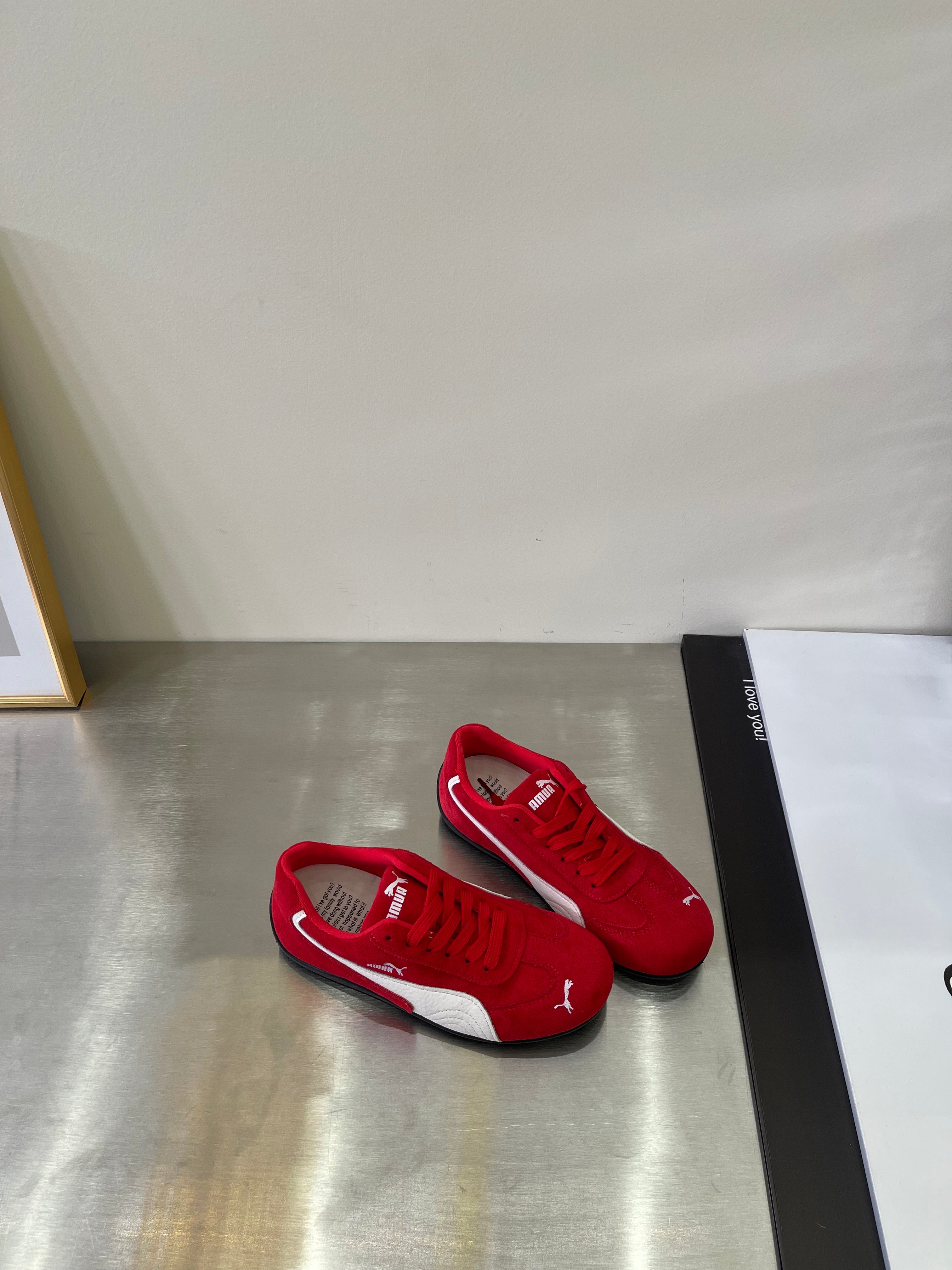 Genuine leather platform sneakers for women, new model 2025, limited sizes, available for export and retail.