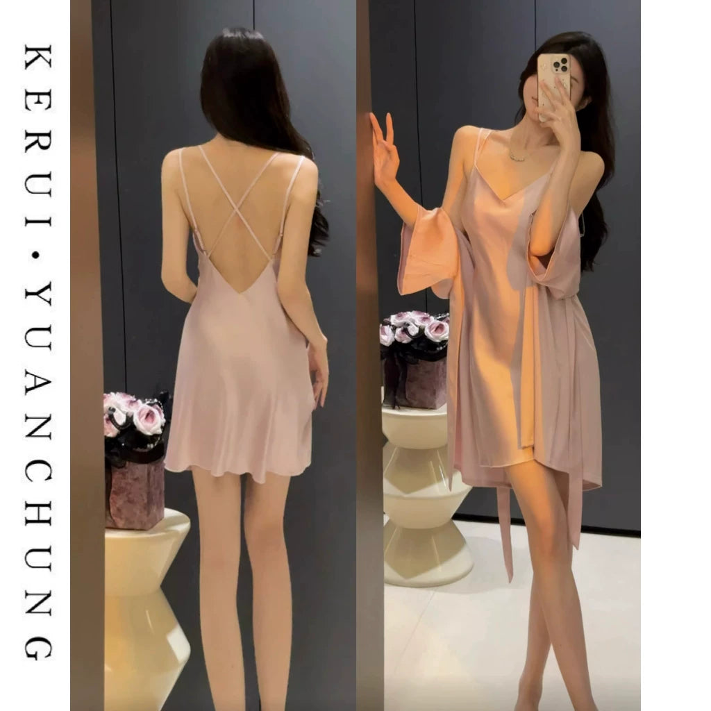Qadınlar üçün yüksək səviyyəli unikal buz ipək pijama yay yeni qara çarpaz gözəl arxa gecə paltarı Kral bacısı seksual və gözəl dəst