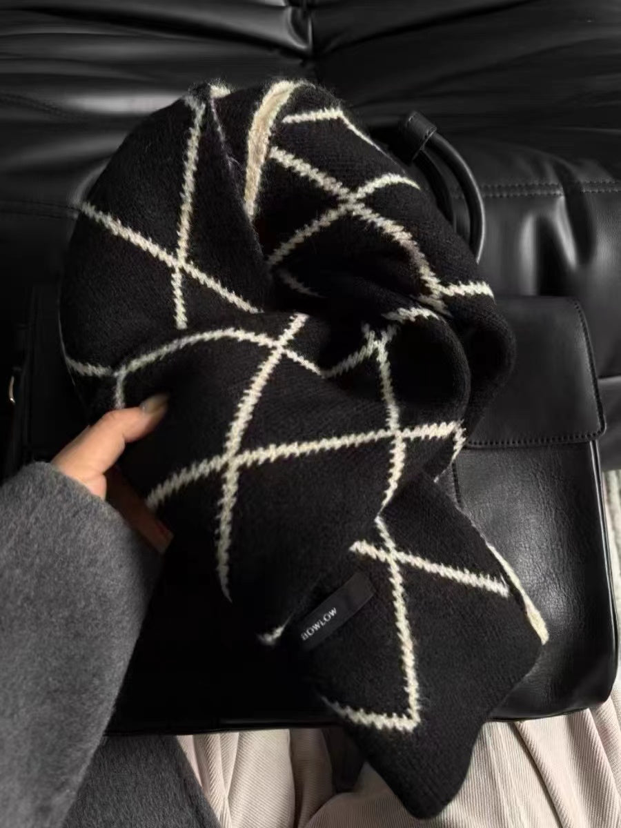 High quality, warm, Korean style, elegant dark gray thick scarf for autumn and winter, suitable for men and women, couples, gifts, shawls and neck warmers.