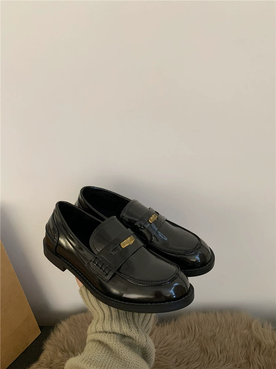 Yun astarlı qəhvəyi qızılı sikkə mokasinlər, payız və qış mokasinləri, qara rəngli tək ayaqqabılar, qadın ayaqqabıları, Britaniya üslubunda dəri ayaqqabılar