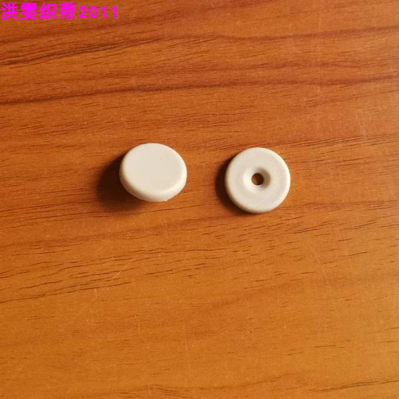 Avtomobil Təhlükəsizlik Kəmərinin Rəngini Dəyişdirən Uyğun Limit Toqqası Yerləşdirmə Tokası Bolt Sürüşməyən Düymə İsti ərimədən Əllə Quraşdırma