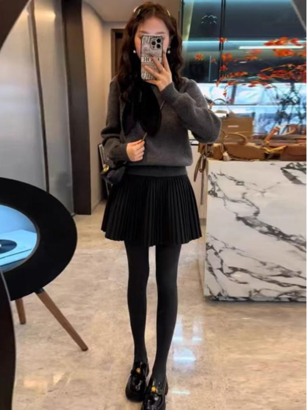 Qara yun qırçınlı mini ətək, böyük ölçülü qadın geyimləri, 2026-cı ilin yaz yeni dəbi, yüksək belli, çoxfunksiyalı A-xətti ifşaya qarşı ətək.