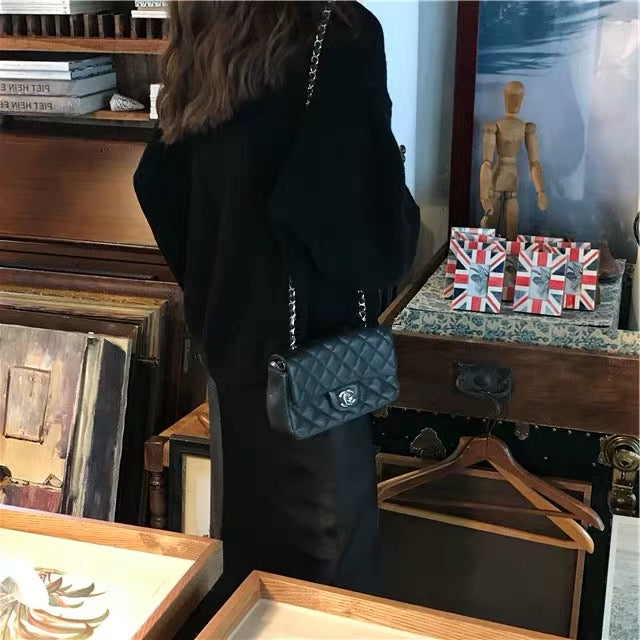 Qara rəngli krujeva ilə bəzədilmiş V-yaxalı toxunma sviter, qadın sviteri, payız və qış üçün geniş üst geyimi, iç geyimi.