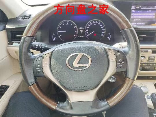 2012-2016 Lexus RX270/350/ES300/250 modelləri üçün əl ilə tikilmiş sükan örtükləri, üst dənəli mal dərisindən hazırlanmışdır.