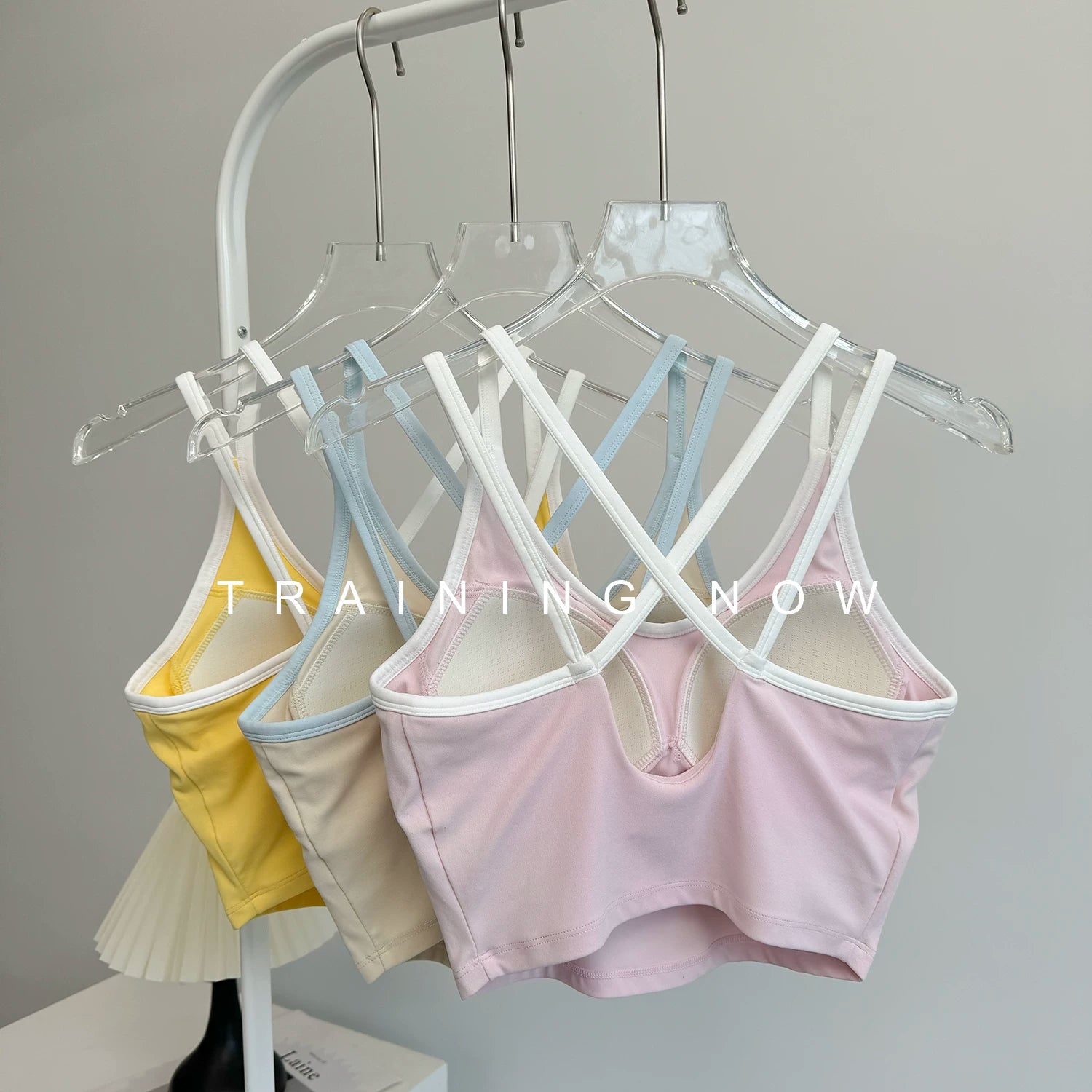 Qadınlar üçün idman büstqalteri, zərbəyə davamlı qaçış, gözəl bel, seksual yoqa jileti məşqi, peşəkar fitnes geyimi büstqalter, yay üst geyimi