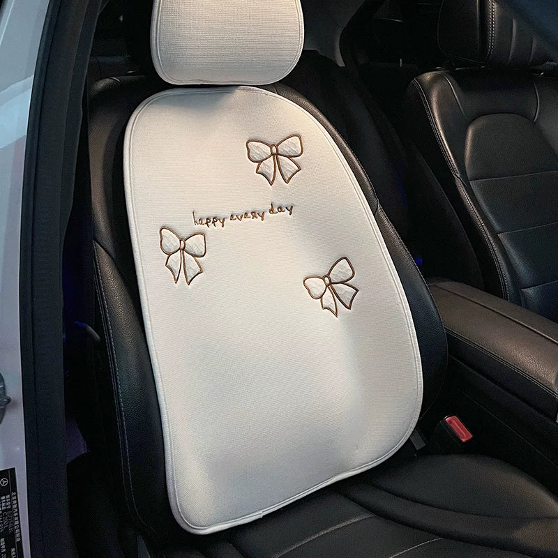 Bütün fəsillər üçün uyğun olan kətan avtomobil oturacaq yastıqları, Chanel-dən ilhamlanmış üslubda, BYD, ORA, Mercedes-Benz və BMW oturacaq üzlükləri üçün idealdır.