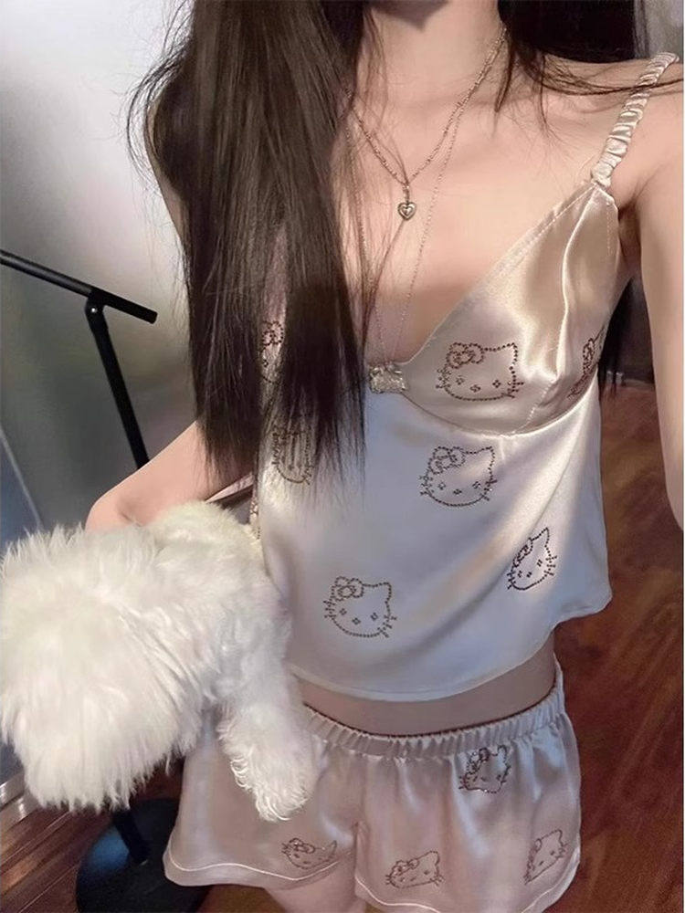 Hello Kitty çaplı ipək pijama, sinə yastıqları və qayışlarla təmiz seksual üslubda qolsuz V-yaxa ev geyimi dəsti