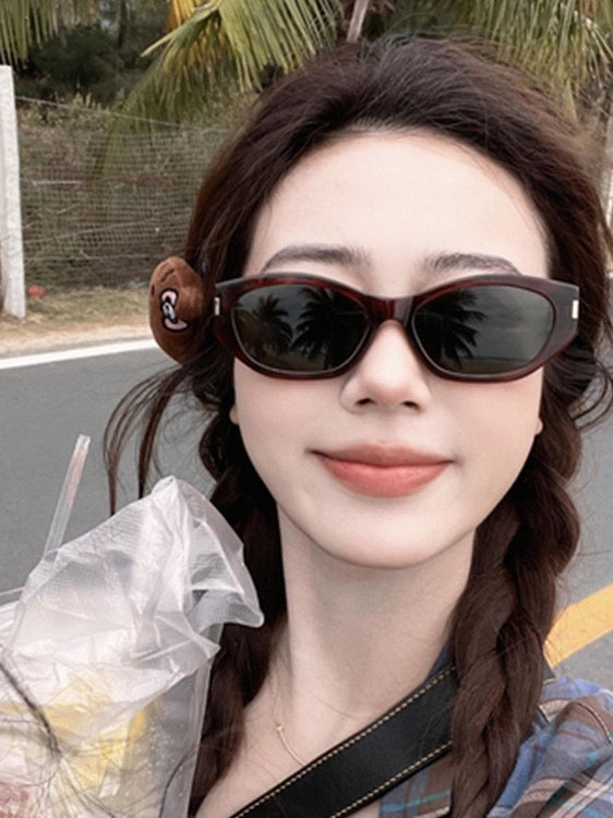 CDLM Chen Da Liu Mang [Helen Coco Mirror] Günəşdən qoruyan pişik gözü günəş eynəyi, çox yönlüdür və seçici olmadan üz formasını dəyişdirə bilir