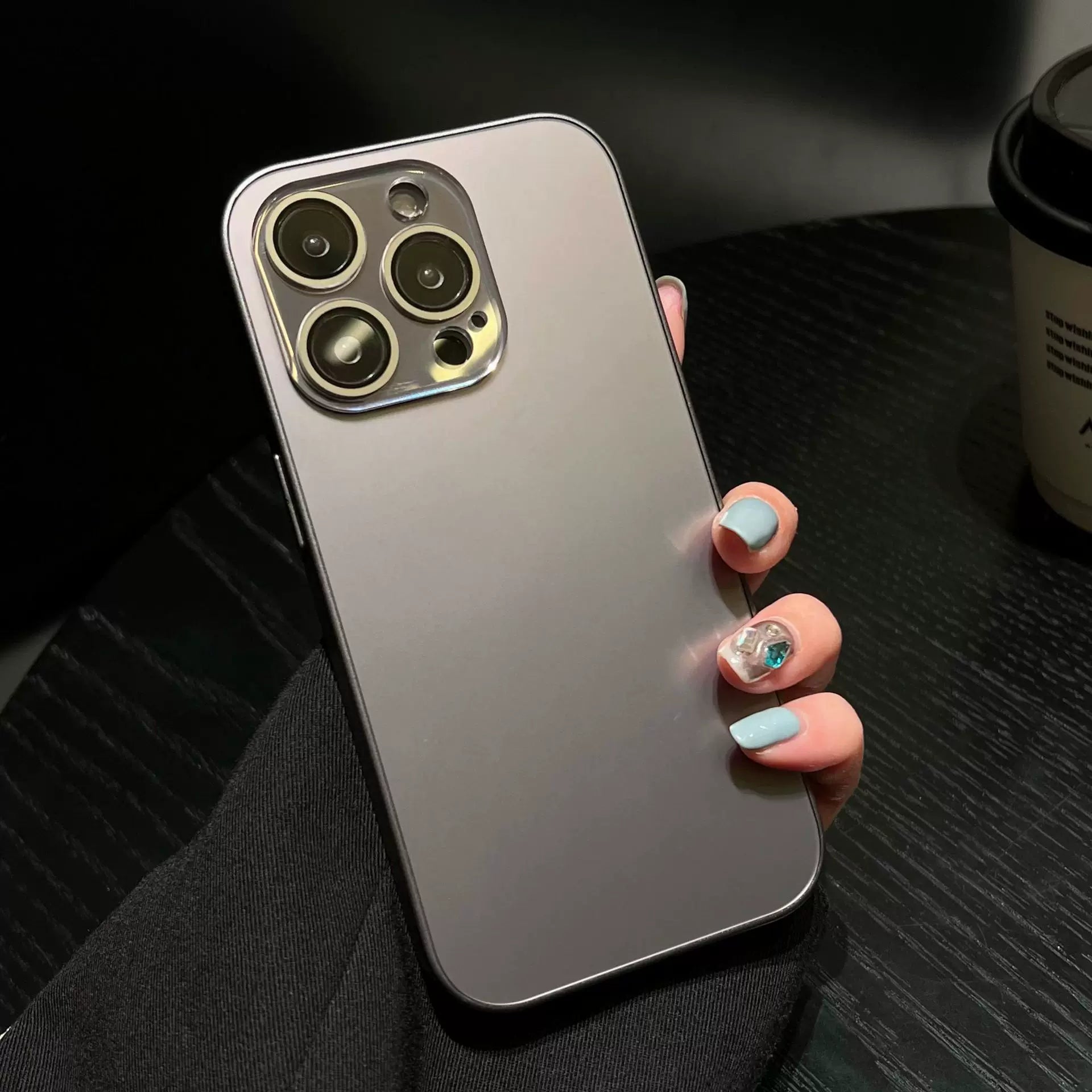 Apple 17promax mobil telefon qutusu üçün uyğundur, yeni iphone16pro tutqun 15 qabaqcıl 14 barmaq izinə qarşı yumşaq çərçivə 13pro linza filmi ilə gəlir 12 internet məşhur kişi və qadınlar düşməyə qarşı 11 hər şey daxil
