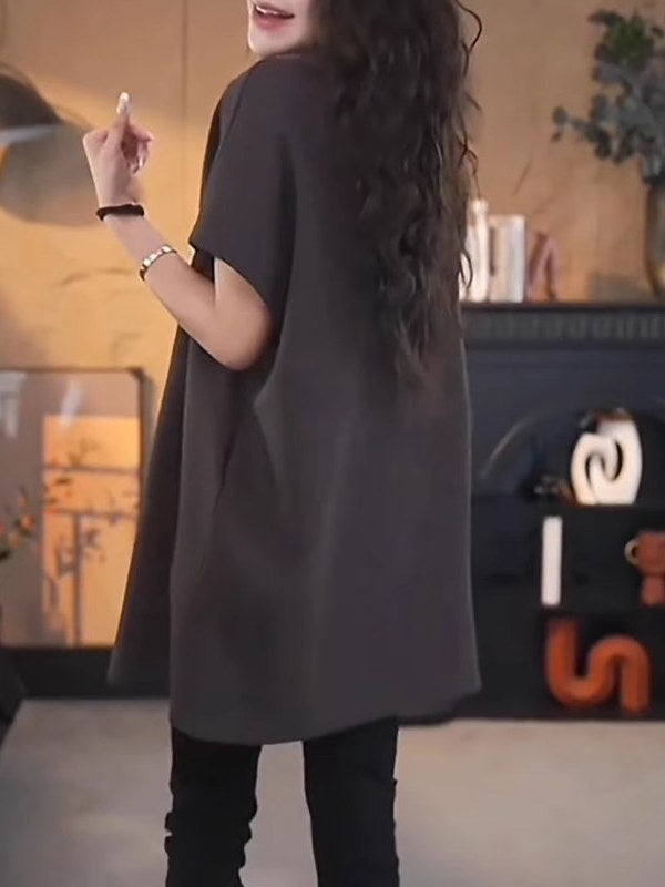 Avropa üslubunda böyük ölçülü qısaqol köynək, böyük ölçülü qadın geyimləri, 2026-cı il yayı, boş forma, orta uzunluqda, kök qızlar üçün yarıqlı top, qarnını gizlədir.