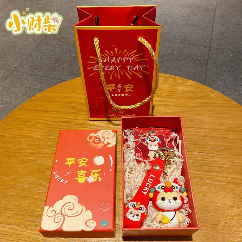 At ili üçün 2025 Yeni il hədiyyəsi - Qadınlar üçün avtomobil açarlığı/açarlıq və kişilər üçün sırt çantaları