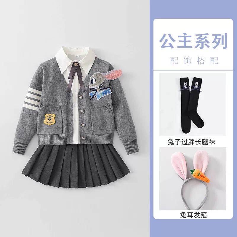 Yeni payız üslubunda qızlar üçün dovşan polis məmuru sviteri üç hissəli dəst, JK ətəyi, dəbli payız və qış uşaq ad günü geyimləri