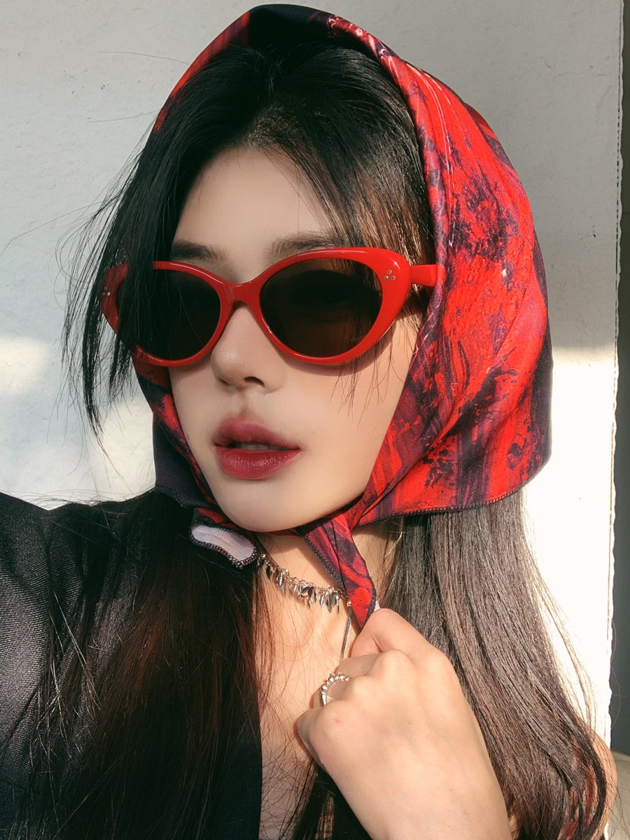 Dəyirmi üz üçün retro oval qırmızı çərçivəli pişik gözlü yüksək səviyyəli günəş eynəyi qadınlar üçün arıqlayan anti-UV günəş eynəyi
