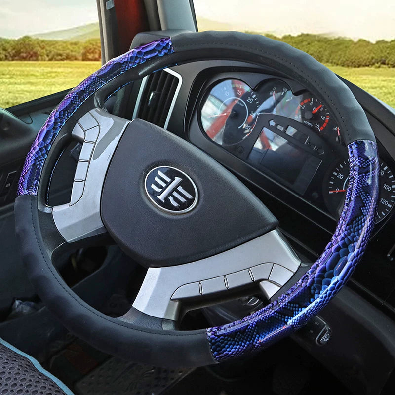 Yük maşınları üçün sükan örtükləri Delong, Jiefang, Chenglong, Geerfa, JAC, Dongfeng, Tianlong, Tianjin və digər kommersiya nəqliyyat vasitələri ilə uyğun gəlir.