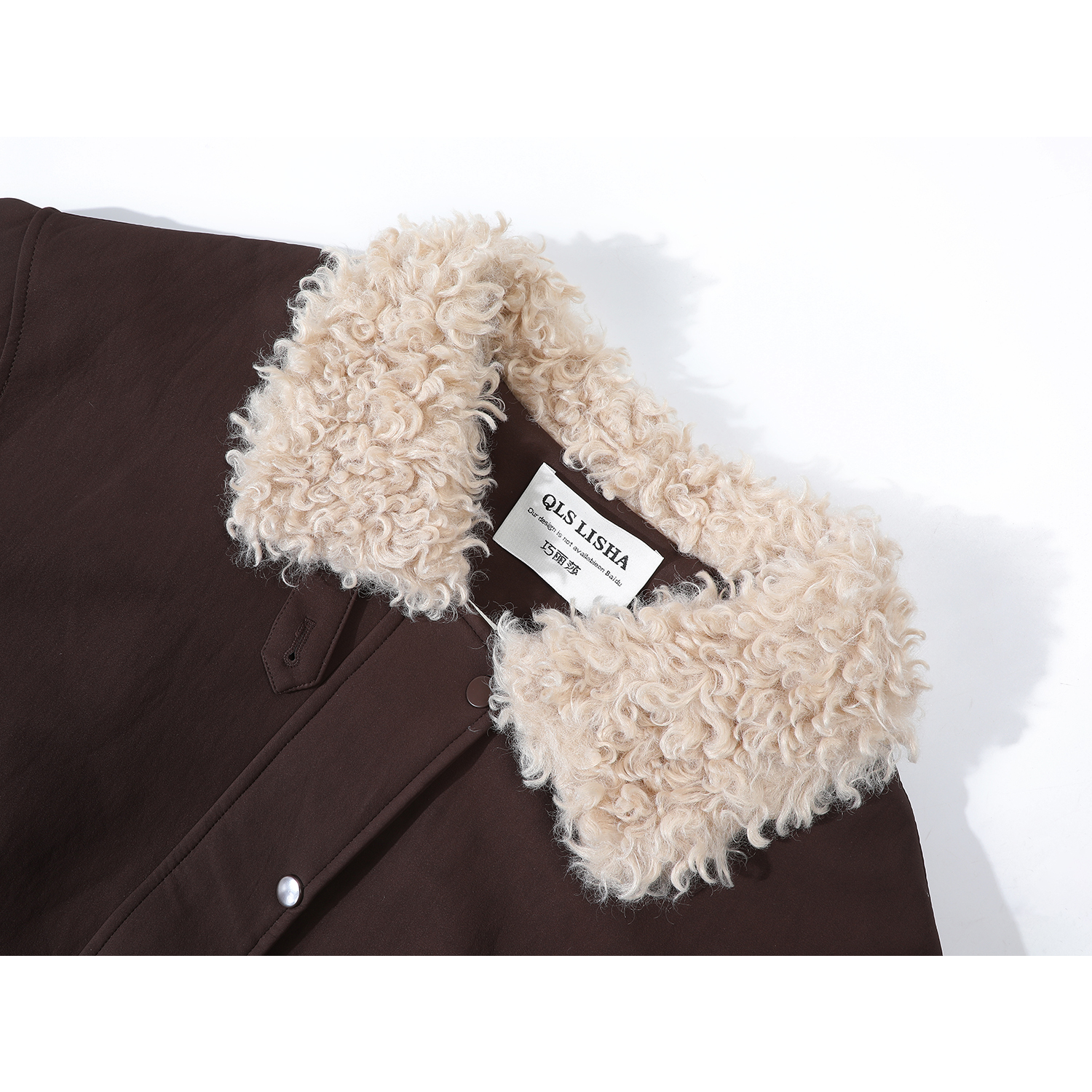 Cholisa'nın 2025-ci ilin payız/qış mövsümü üçün qadınlar üçün Koreya üslubunda yüksək keyfiyyətli dəri gödəkçə, yaxalıqlı, qalın palto və quzu yunundan hazırlanmış aşağı gödəkçə.