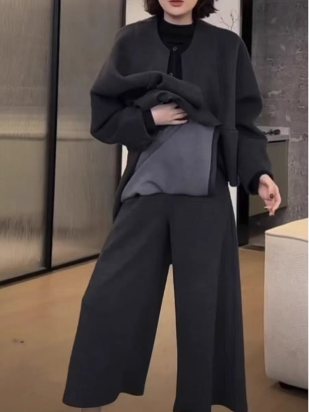 Avropa üslubunda çoxfunksiyalı yun gündəlik kulotlar, 2026-cı ilin yazı, böyük ölçüdə, armud formalı, yüksək belli, arıqladıcı, geniş ayaqlı şalvar.