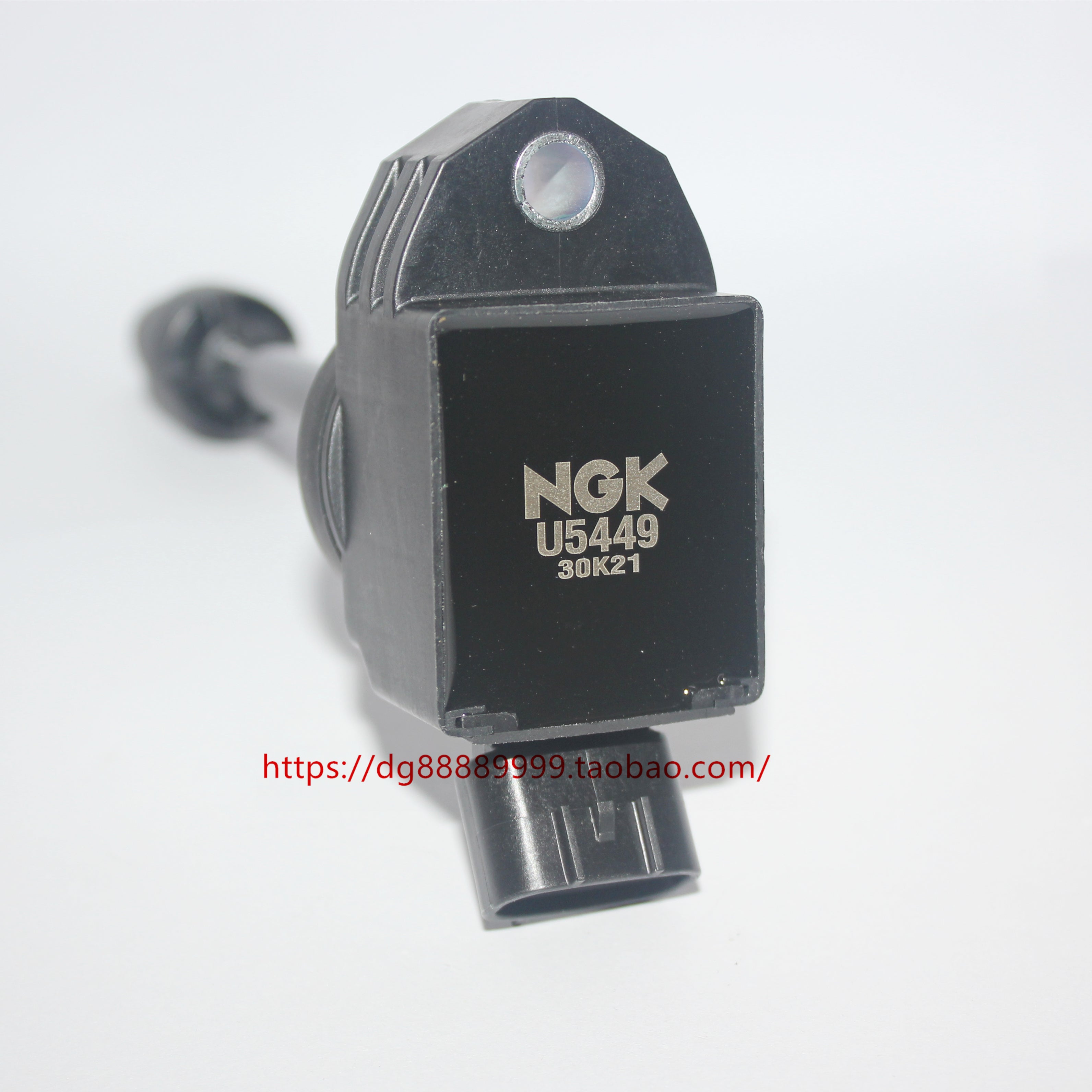 NGK alovlanma bobini U5449 yüksək gərginlikli paketi Toyota Avalon, Camry, C-HR, IZOA və Lexus ES260 üçün uyğundur.