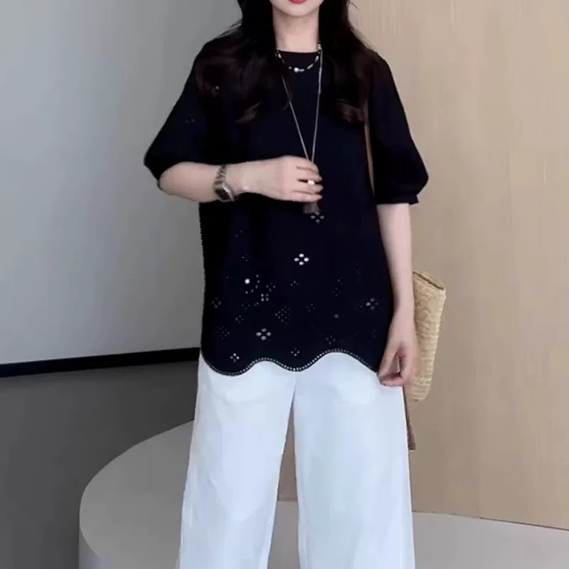 Böyük ölçülü, təmiz pambıq dizaynlı, Çin üslubunda içi boş, qısaqol köynək, yay, geniş bədən quruluşlu, arıqladıcı və gözəl görünüşlü.