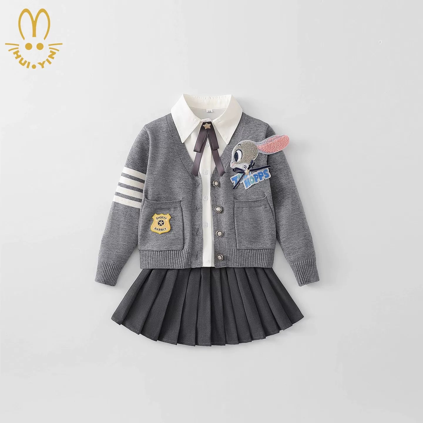 Yeni payız üslubunda qızlar üçün dovşan polis məmuru sviteri üç hissəli dəst, JK ətəyi, dəbli payız və qış uşaq ad günü geyimləri