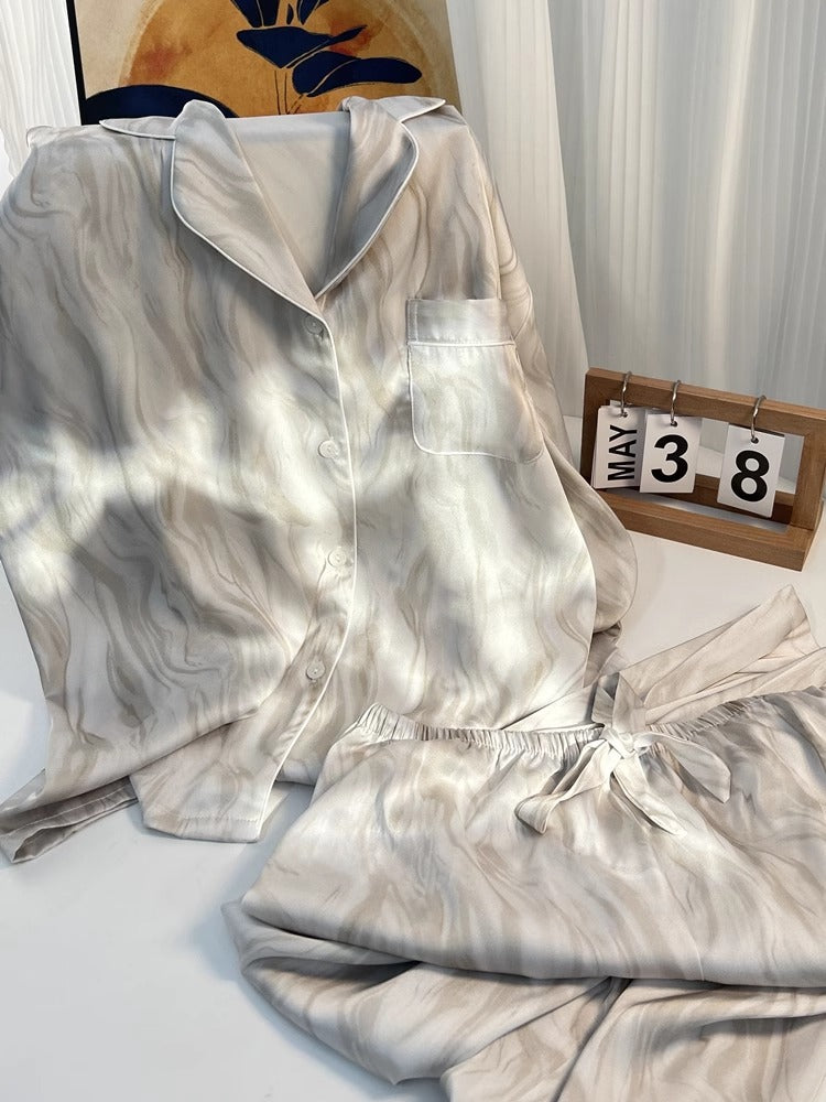 Döş yastiqciqları ilə yüksək keyfiyyətli ipək pijama dəsti, Victoria yüngül dəbdəbəli ev geyimi, ən yaxşılar üçün hədiyyə qutusu