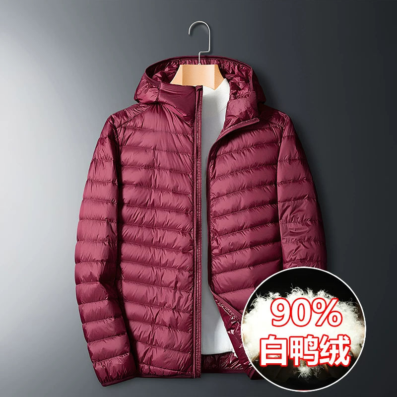 Ağacdələn 90% Ağ Ördək Tüklü Yüngül Tüklü Gödəkçə Kişilər üçün Qısa Stil Payız və Qış Yeni Stil Qısa Böyük Ölçülü İsti Küləkdən Qoruyucu Üst Geyim