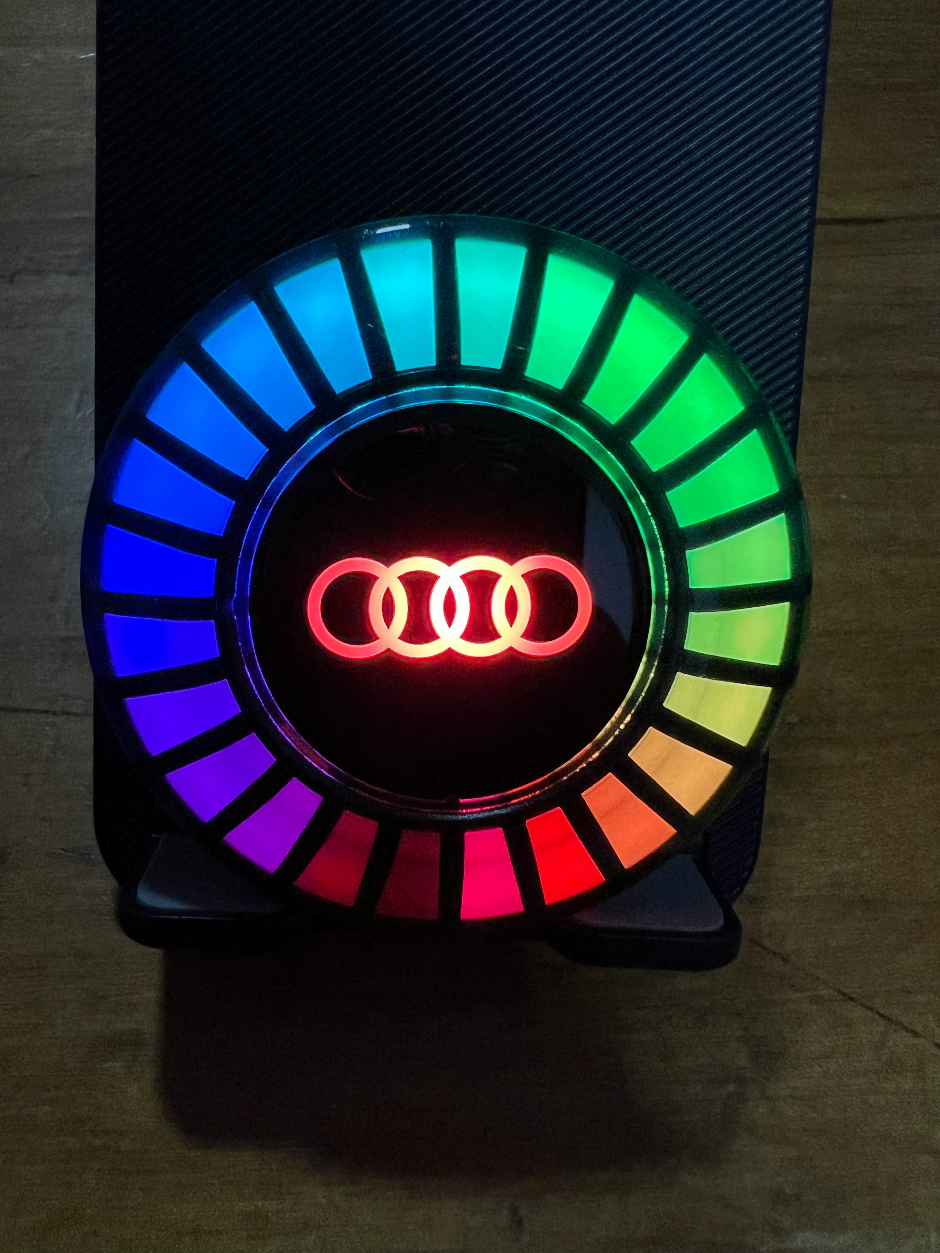 Yeni Təkmilləşdirmə Maqnit Emiş RGB Avtomobil Səsli İdarəetmə Pikap Mühit İşığı Ağıllı Avtomobil Havalandırma Ritmi İşıqlı Dekorasiya