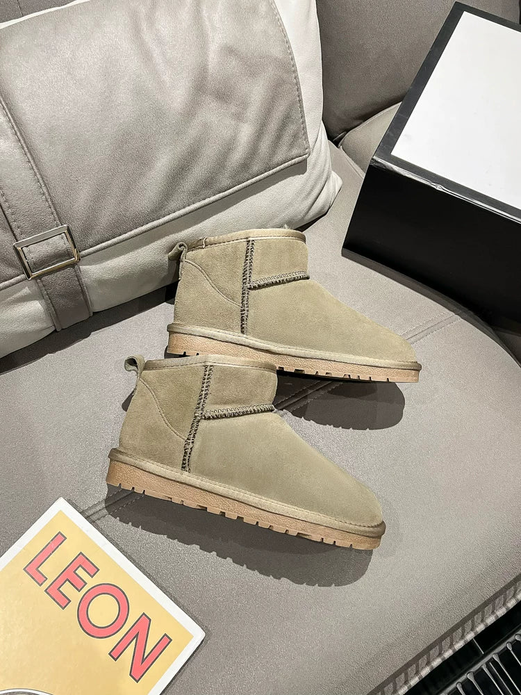 2025 Zhou Dongyu style snow boots, women's short boots, leather and fur, winter genuine leather, wool lining, large size men's shoes.