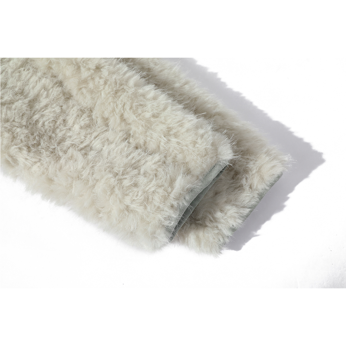 Cholisa Erkən Qış Qoyun Dərisi Quzu Yunlu Qısa Qalın Palto Qadınlar üçün İsti Satışlı Dəbli və Yüksək Səviyyəli Top