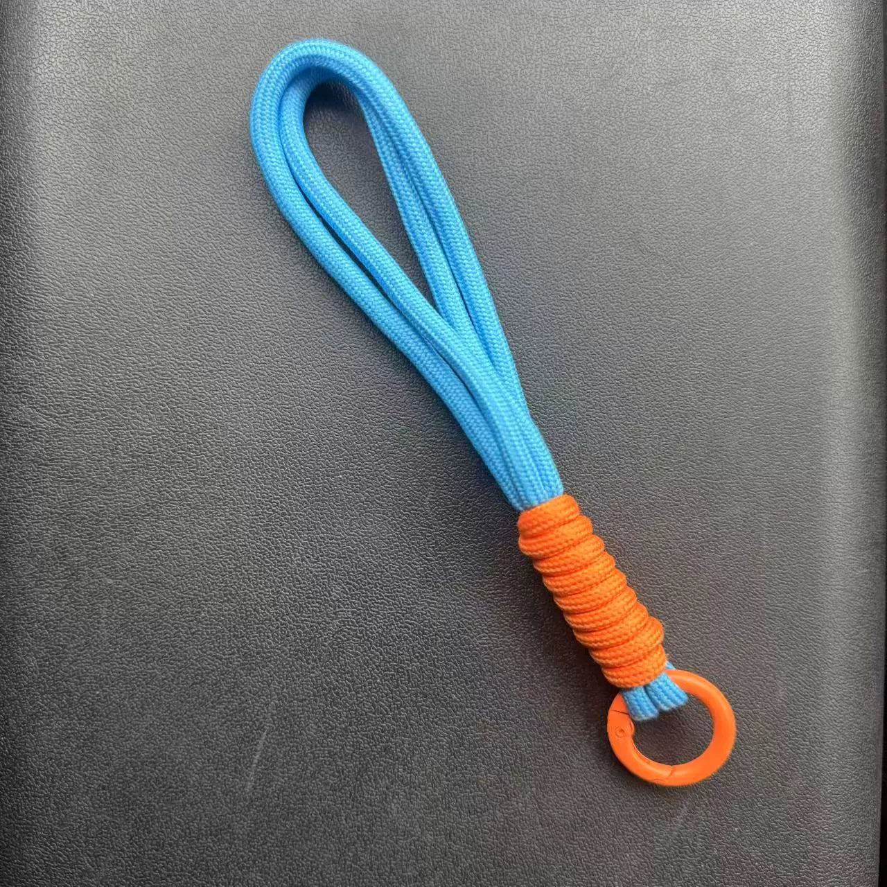 Avtomobil Asma Aksesuarları Pop Mart Arxa Görünüş Güzgüsü Peluş Kukla Düyünlü Toxunma Lanyard Telefon Anahtarlığı Lanyard