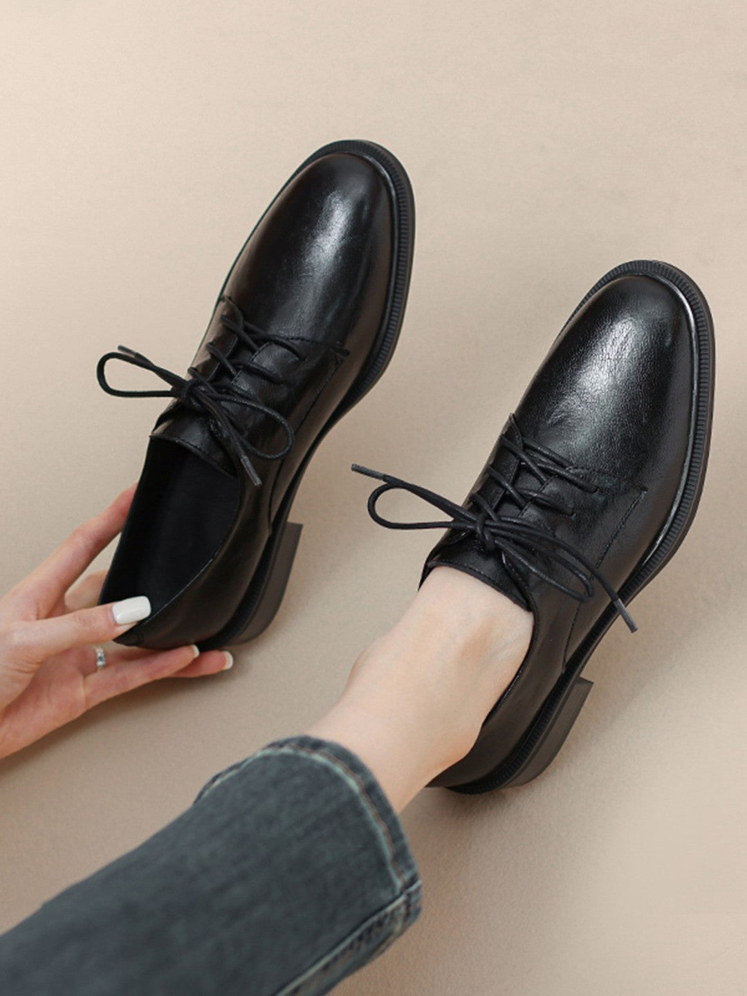 Qadınlar üçün qara platformalı loferlər, 2025 Payız/Qış Yeni Modeli, Çoxfunksiyalı Dəyirmi Burunlu Birkenstocks, Yüngül Yumşaq Dabanlı Bağcıqlı Ayaqqabılar