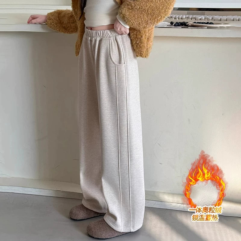 Qızlar üçün yun astarlı şalvarlar, payız və qış üslubunda, uşaq gündəlik şalvarları, orta və böyük uşaq yaz və payız üslubunda, bir hissəli yun qalınlaşmış düz enli şalvarlar