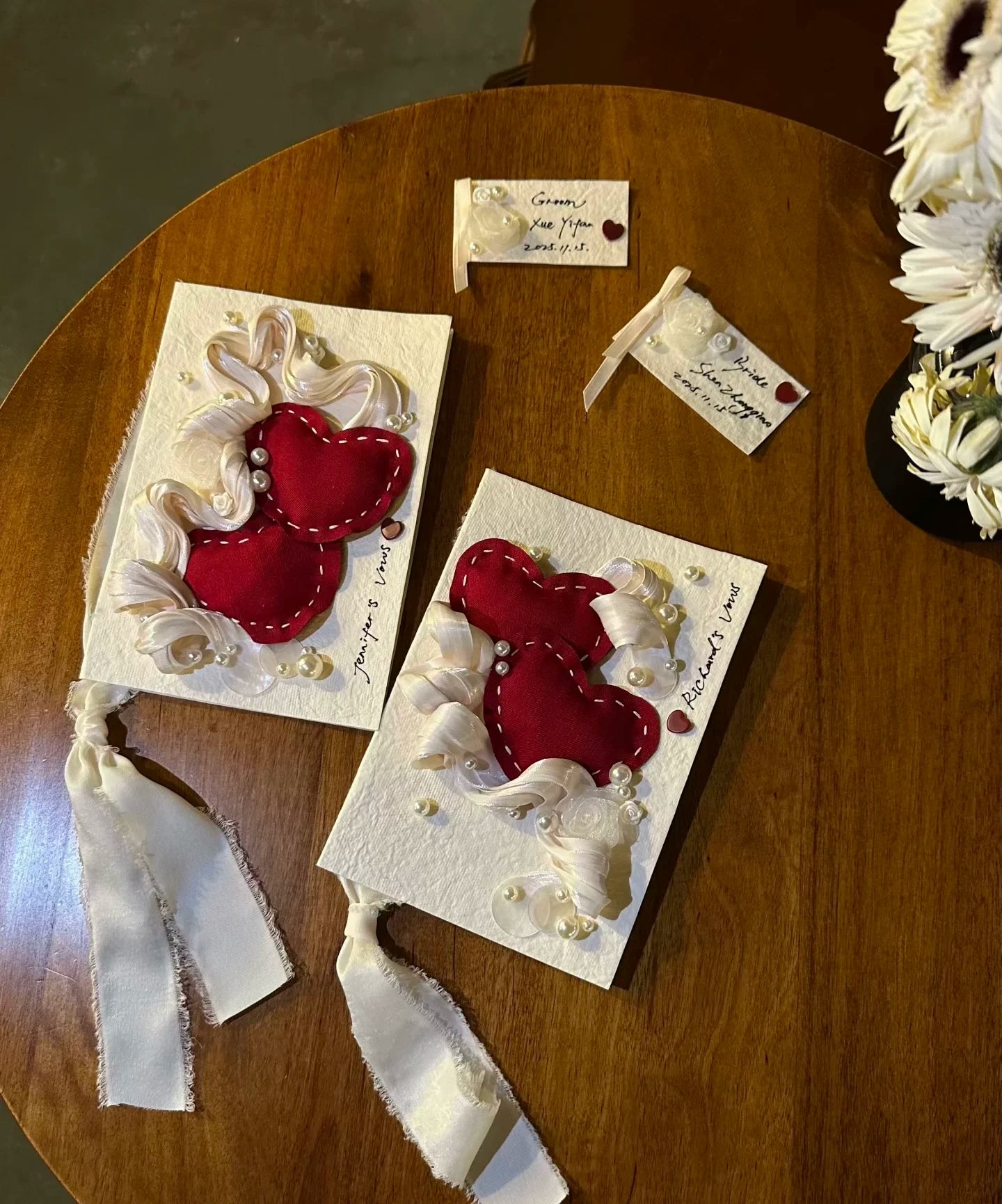 Wedding vows, veils, Dongba paper embroidered with pearls, Angolan red heart-shaped vow cards, vintage style.